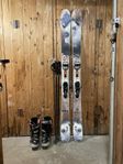 Puderskidor- Icelantic Nomad  + pjäxor och teleskopstavar