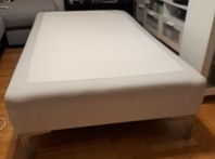 Säng 100x200 med 2 madrasser