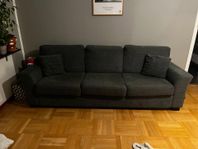 Soffa 3 sits