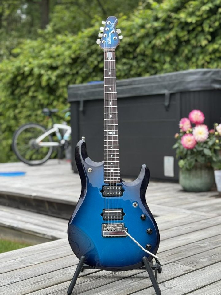 Music Man JP6 Limited Edition...