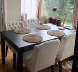 Bjursta matbord med iläggsskivor