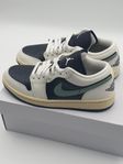 Jordan 1 Low Dam Storlek 38,5  Oanvänt 