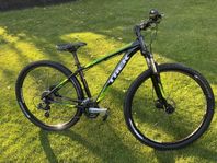Trek Marlin 6 29” Size: M