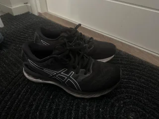 Asics Gel Nimbus 23