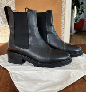   Flattered Chelsea Boots 