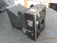 Sk. lådkamera av äldre modell från ca 1935