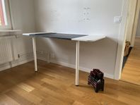 Skrivbord