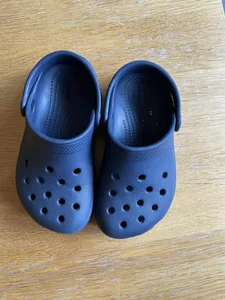 Crocs tofflor C 10 (EU 27-28)