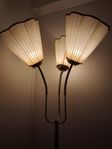 Retro trearmad golvlampa