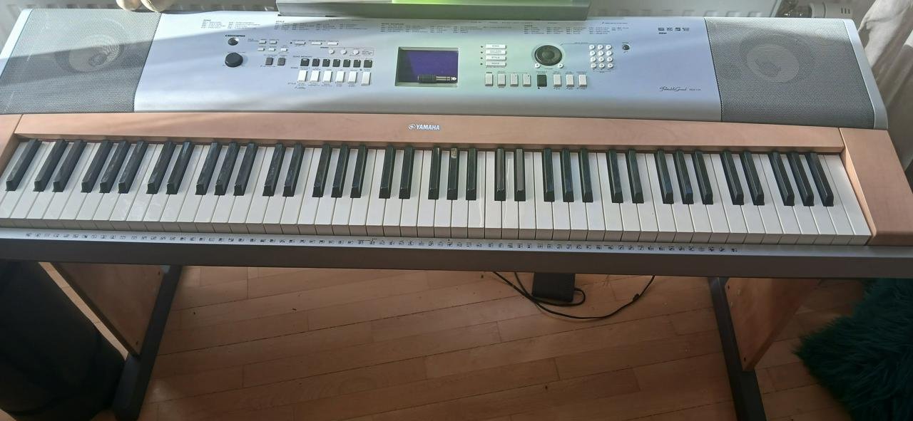 Digitalpiano Yamaha PortableG...