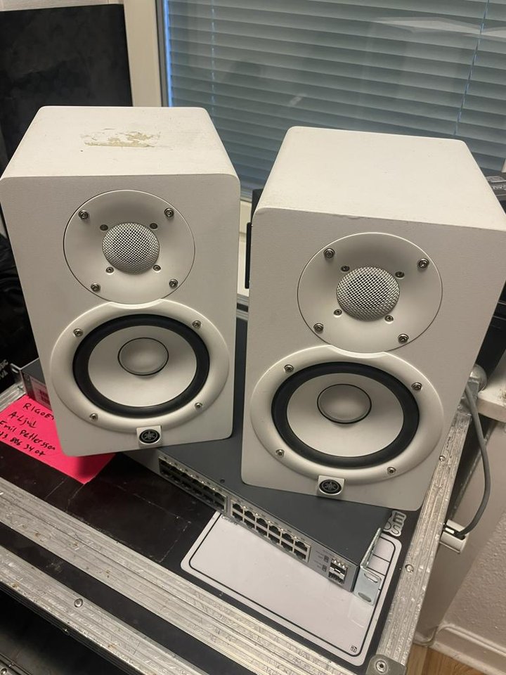 Yamaha HS5 par
