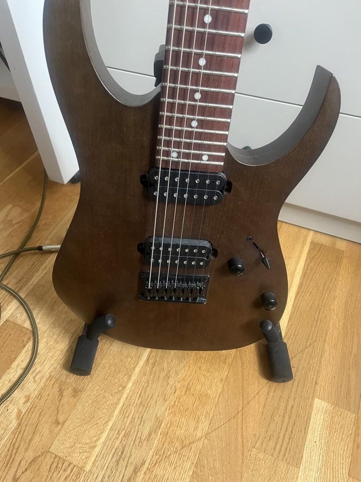 rg7421 Ibanez sjusträngad 