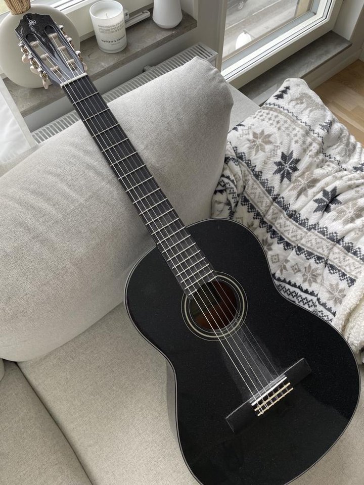 Yamaha gitarr