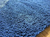 Blå Ryamatta  Stor tjock ordentlig Rya matta av bra kvalite