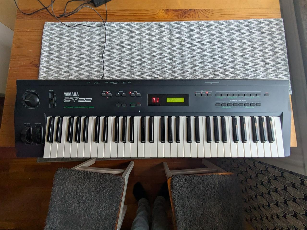 Yamaha SY22 synt