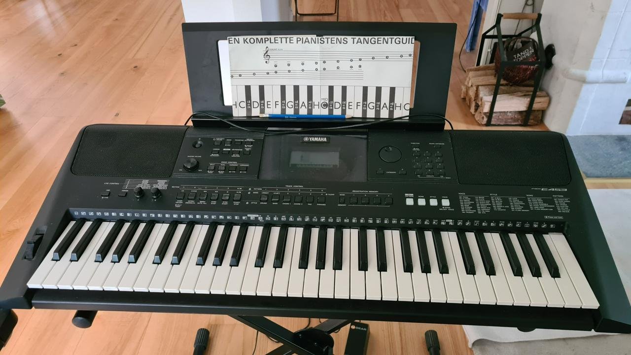 yamaha PSR-e453