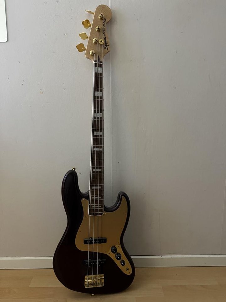 Squier Jass Bass