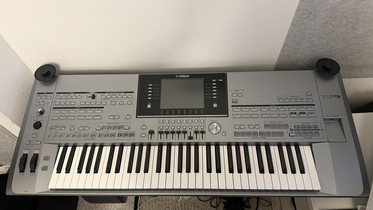 YAMAHA TYROS 5