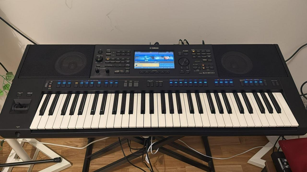 Yamaha PSR SX900 (2020)