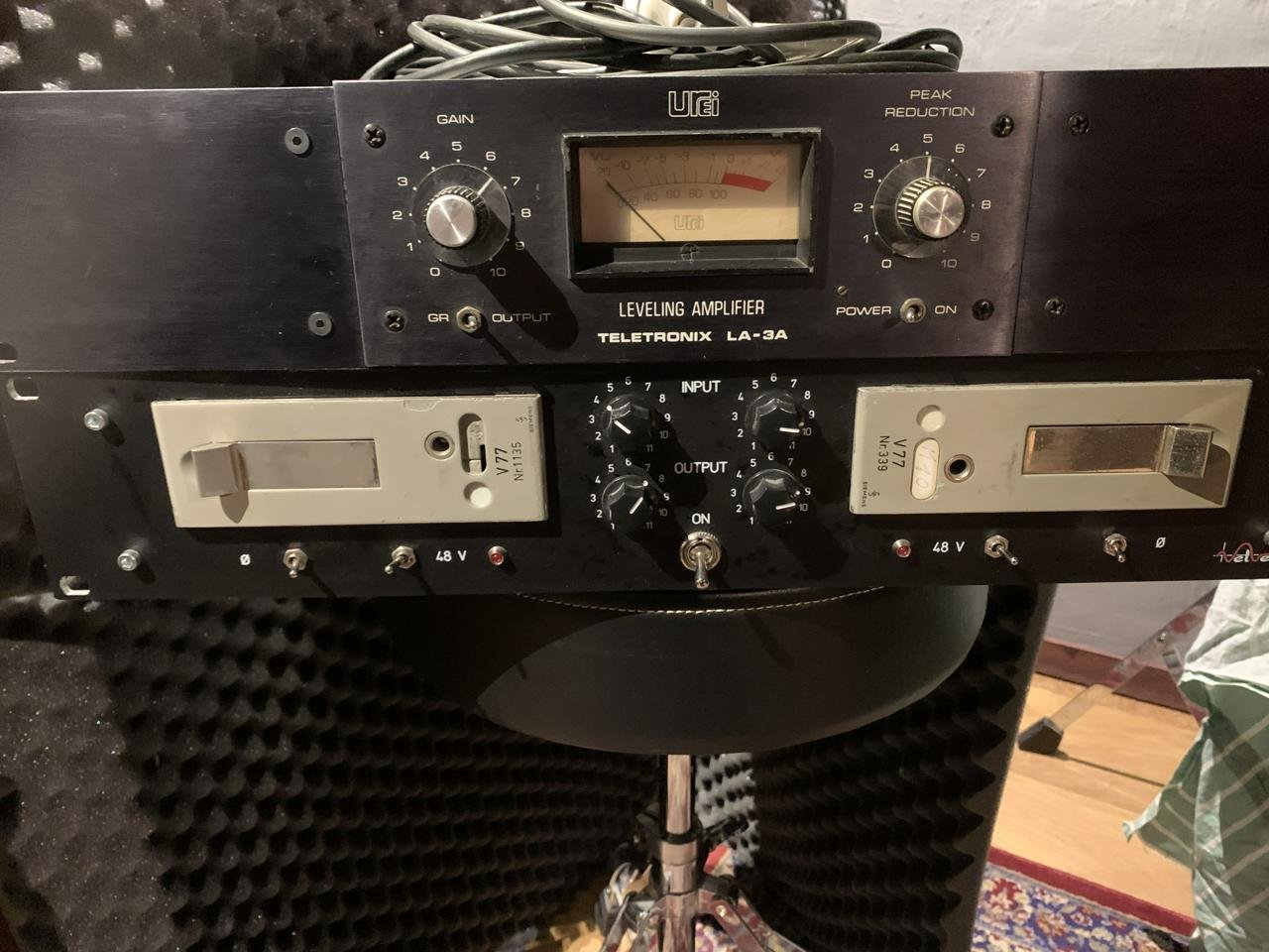 Siemens v 77 och Teletronix L...