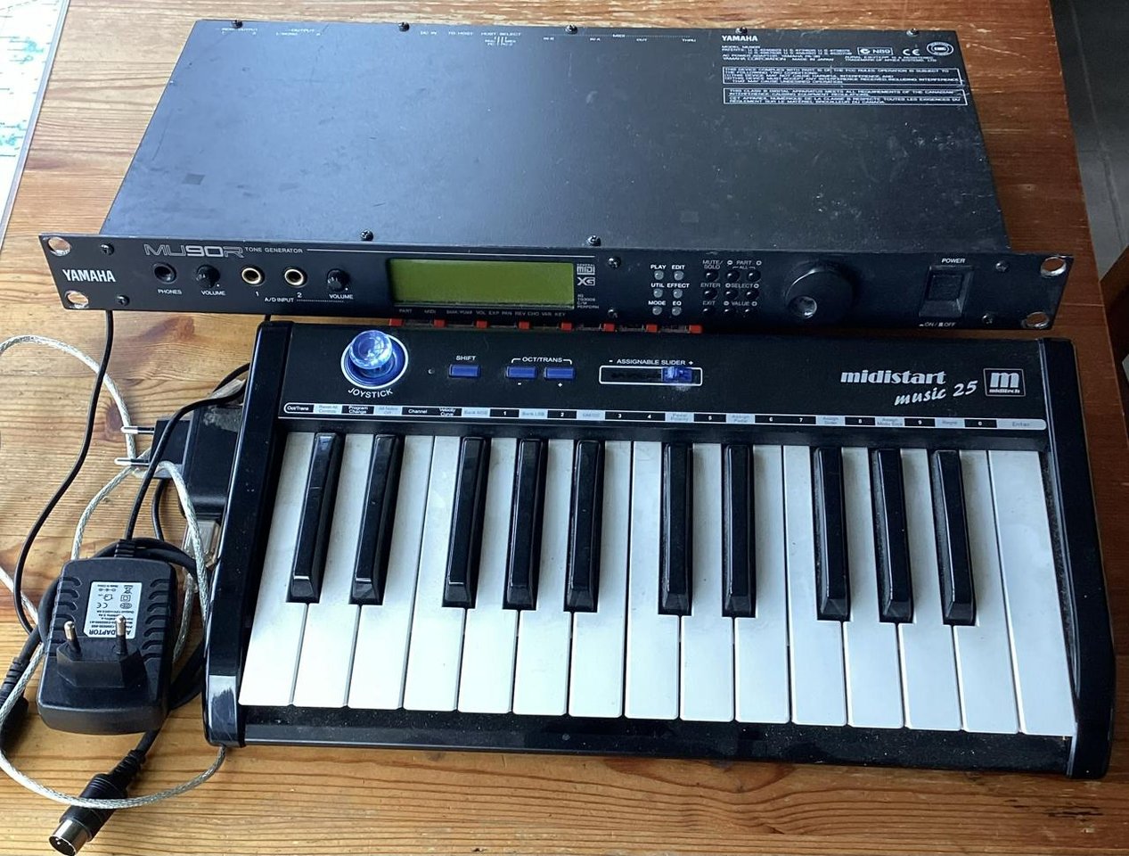 Yamaha MU90R