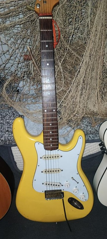 elgitarr i bra skick,bra hals