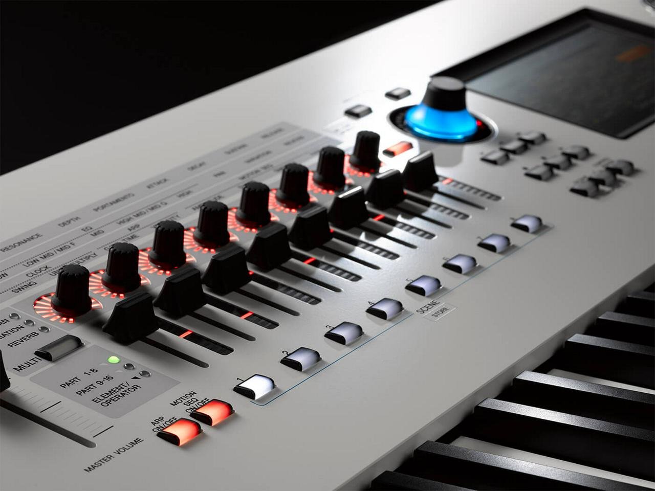 Yamaha montage 6 white edition 