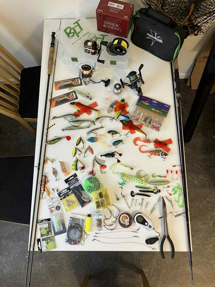 Fiskeset med spön, beten och ...