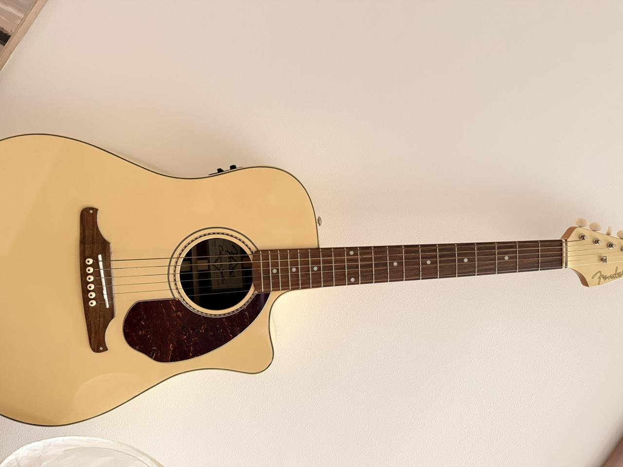 FENDER  Elektro akustisk gitarr