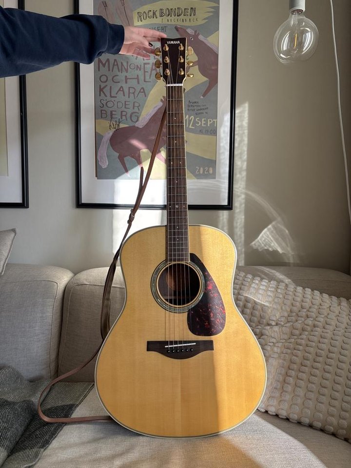 Yamaha LL6 Akustisk Gitarr