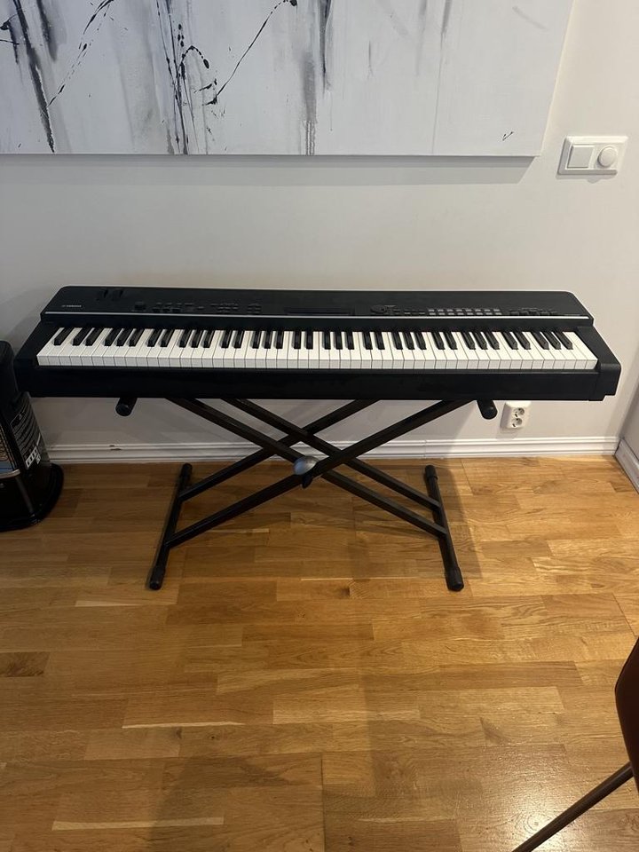 Yamaha CP4 STAGE 
