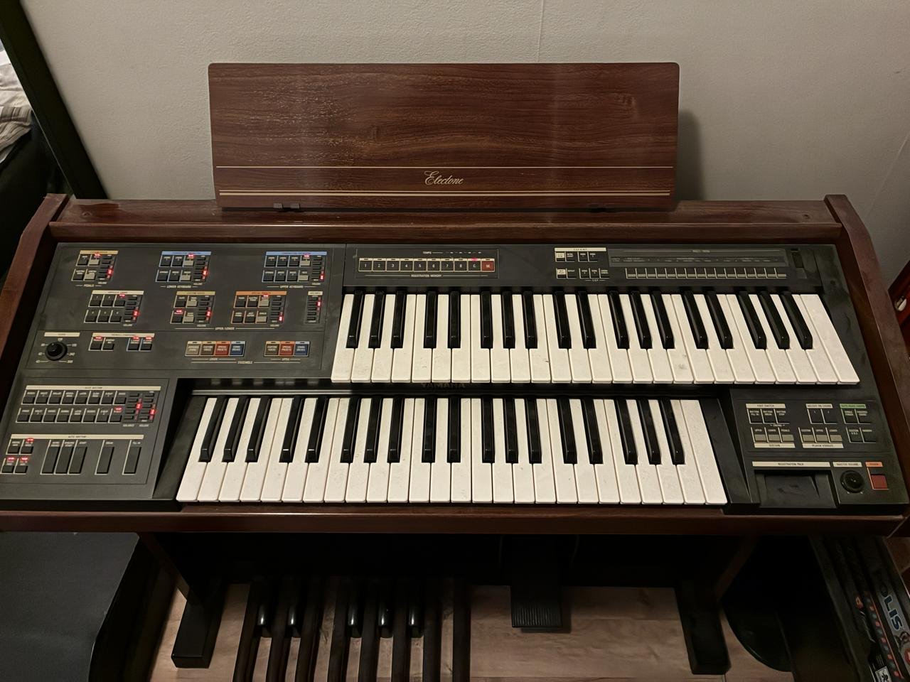 Yamaha Electone MC 400 