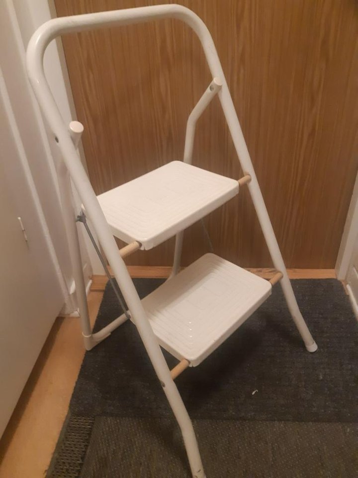 TRAPPSTEGE, SVENSK, LÄTT & SM...