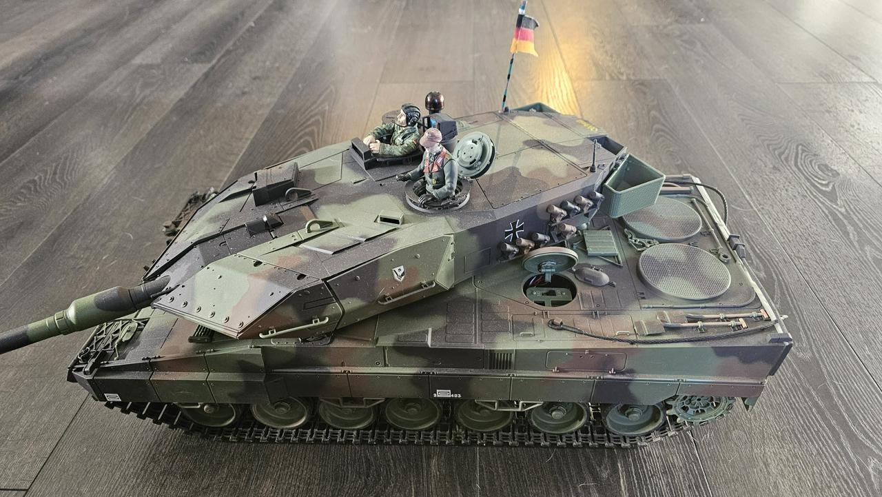 Heng Long 1:16 Leopard RC