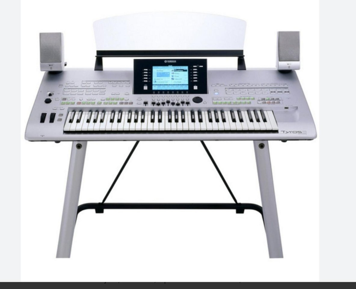 Yamaha Tyros 3 