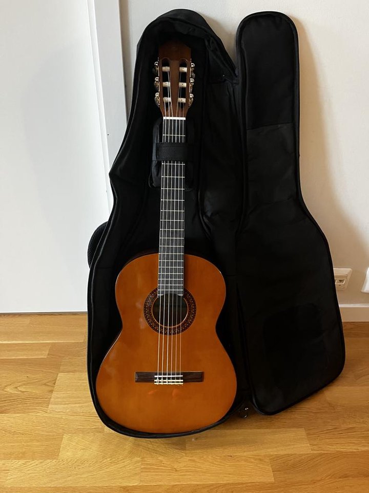 Yamaha CS45 klassisk gitarr +...