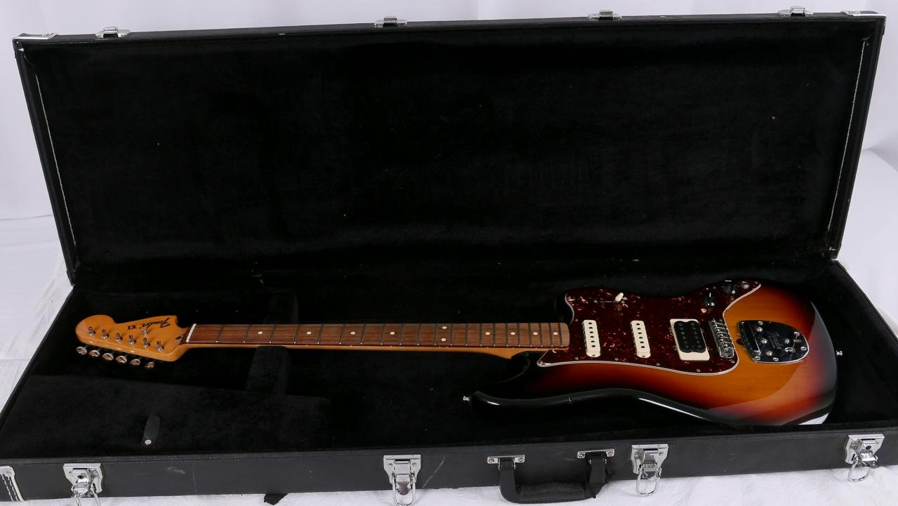 Fender V1 Gittarr sexträngad ...