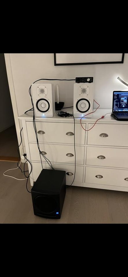 Yamaha HS5 par + Sub inkl lju...