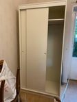Garderob 100 x 60 x 2, 10 skjutdörrar