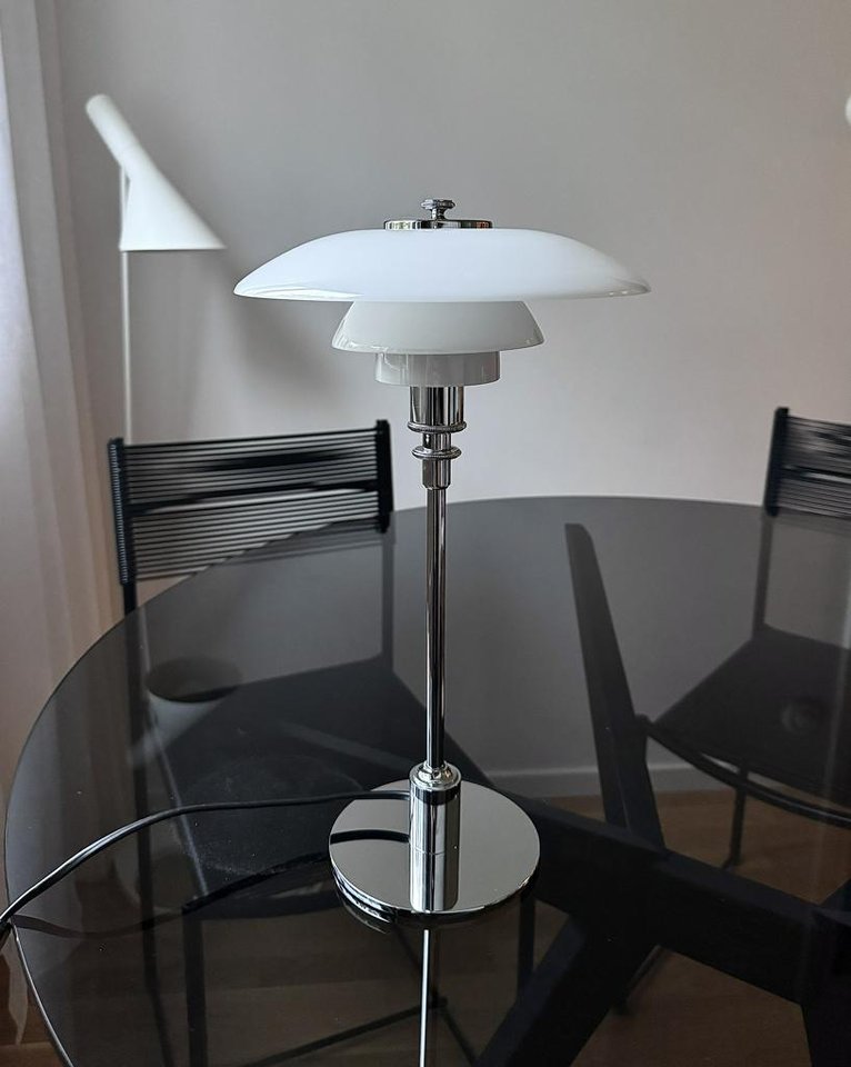 PH 2/1 Bordslampa från Louis ...