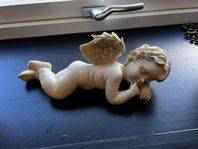 Liggande ängel prydnad