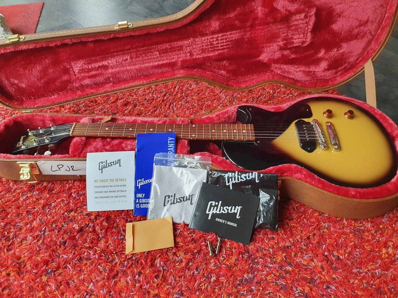 Gibson les paul junior 2021