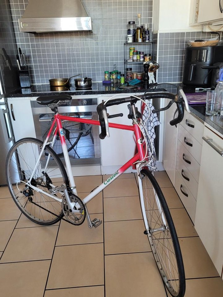 Retro Crescent Racer