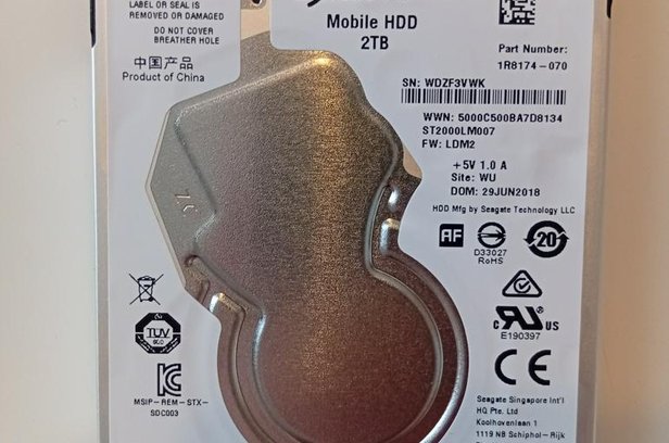 2TB Seagate Mobile HDD 128MB, SATA Gb/s ST2000LM007