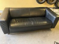 Bortskänkes, soffa i bra skick