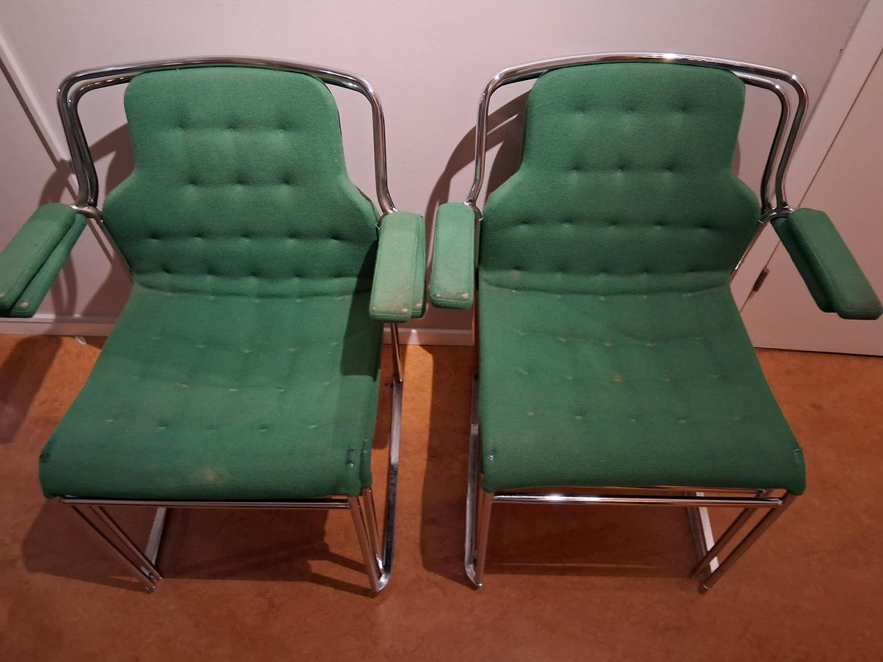 Begagnade konferensstolar "Mi...