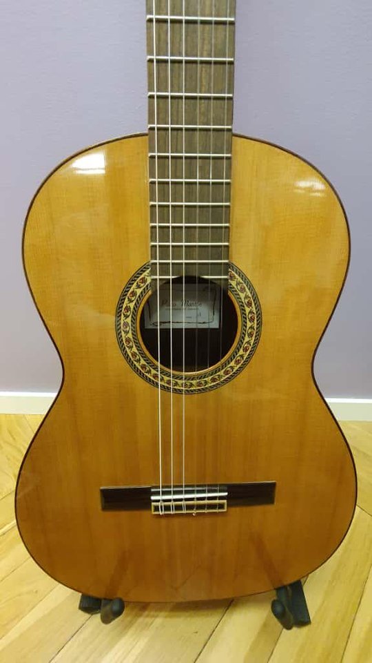 Finfin klassisk spansk gitarr...