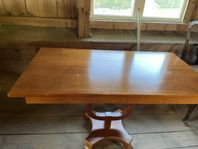 Brunt bord - okej skick  