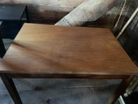 Diverse bord se beskrivning 