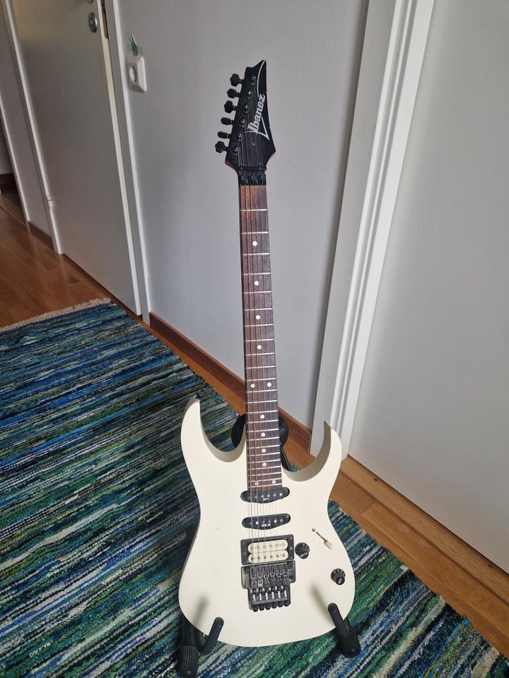 Ibanez RG560 från 1987